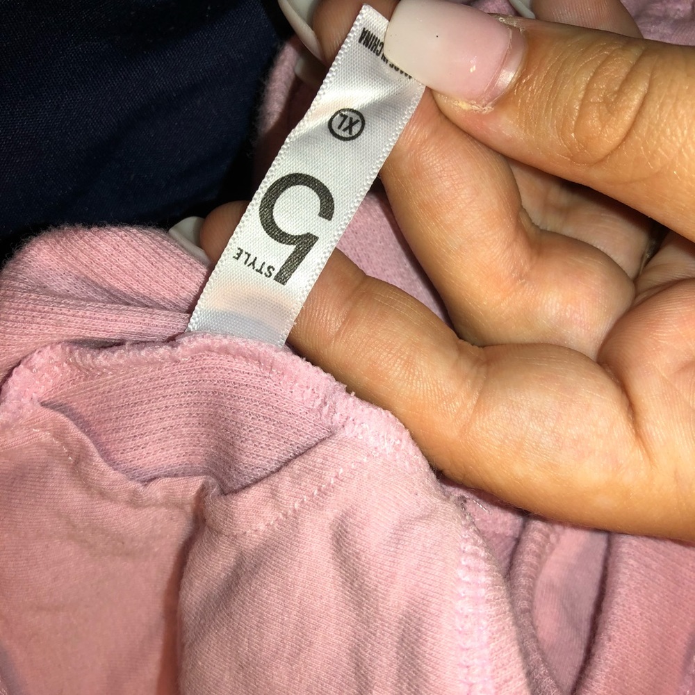 very cute light pink bra